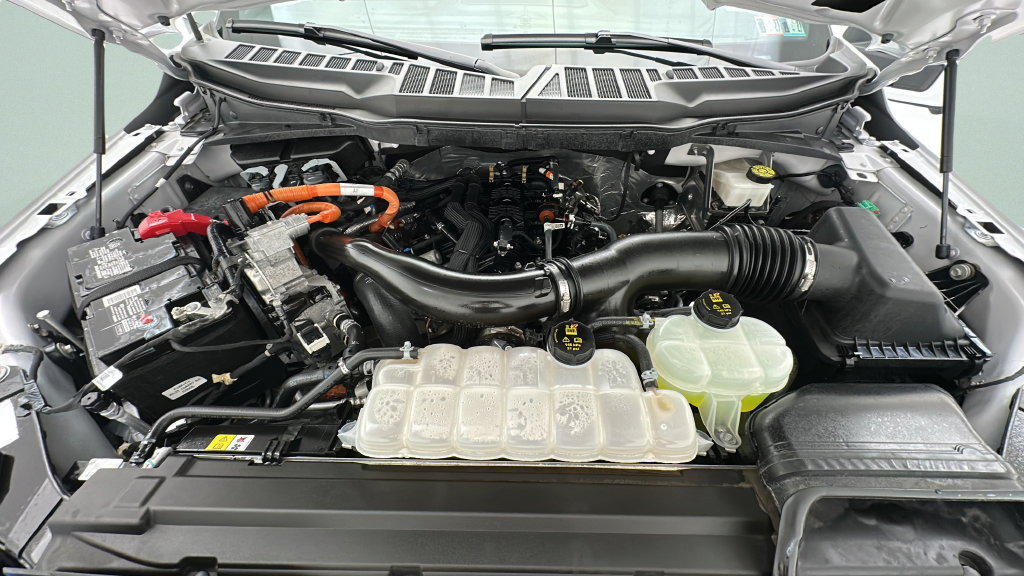 Used 2024 Ford F150 Lariat AWD/4WD image 25