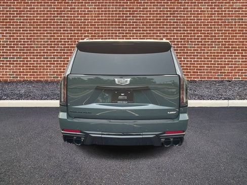 Certified 2026 Cadillac Escalade ESV V AWD/4WD image 4