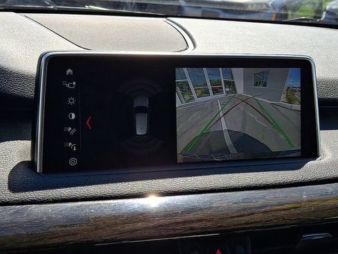 Used 2018 BMW X5 xDrive40e AWD/4WD image 18