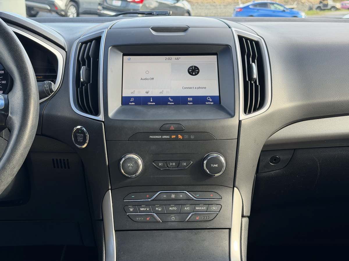 Used 2019 Ford Edge SEL w/ Equipment Group 201A AWD/4WD image 22
