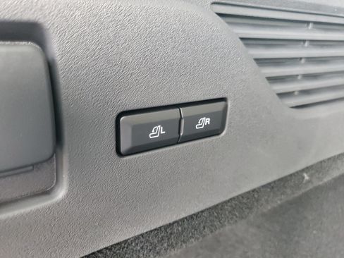 New 2026 Lincoln Nautilus Reserve AWD/4WD image 33