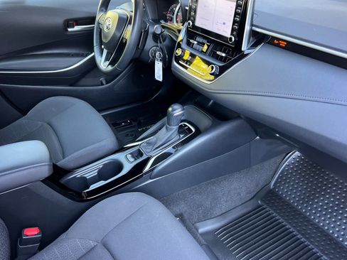 Used 2020 Toyota Corolla SE FWD image 15