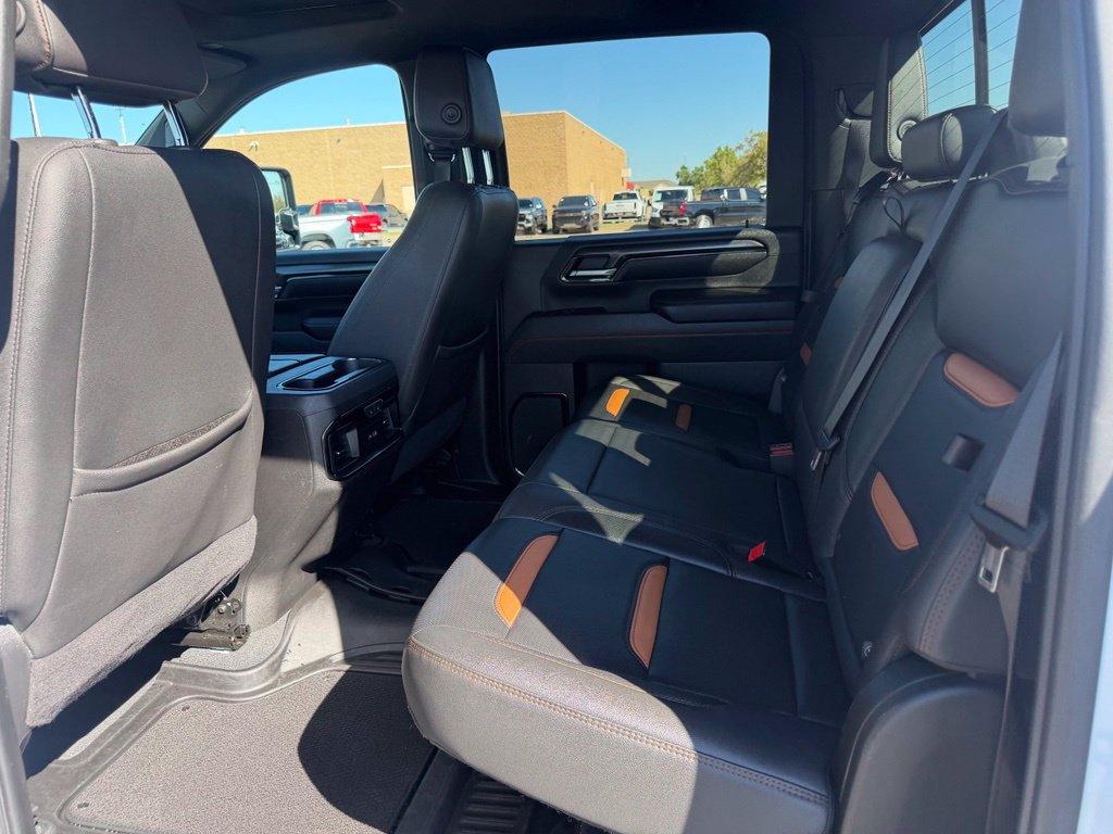 Used 2024 GMC Sierra 2500 AT4 w/ AT4 Premium Plus Package AWD/4WD image 21