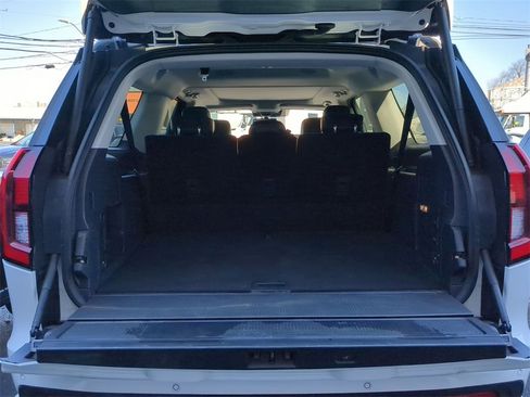 Used 2025 Ford Expedition Max Platinum image 37