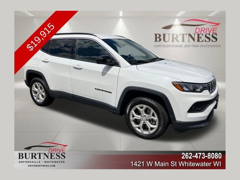 Used 2024 Jeep Compass Latitude AWD/4WD image 1
