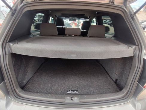 Used 2012 Volkswagen Golf 2-Door FWD image 37