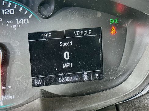 Used 2018 Chevrolet Trax LT w/ LT Convenience Package AWD/4WD image 18