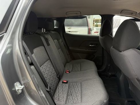 Used 2025 Nissan Kicks SV FWD image 29