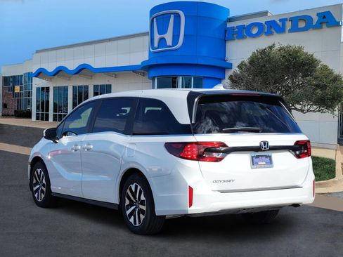 New 2026 Honda Odyssey EX-L image 4