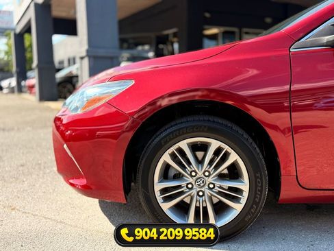 Used 2017 Toyota Camry SE FWD image 12