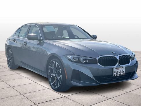 Used 2025 BMW 330i Sedan w/ Convenience Package image 2
