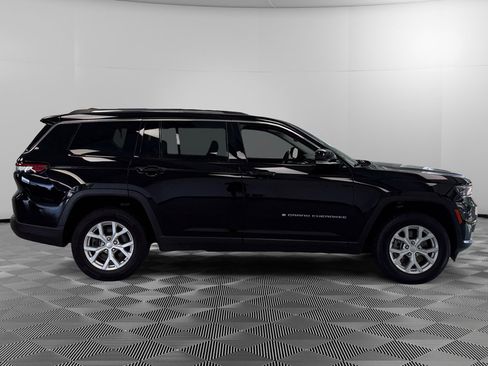 Used 2023 Jeep Grand Cherokee L Limited AWD/4WD image 9