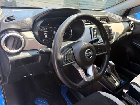 Used 2021 Nissan Versa SV FWD image 12