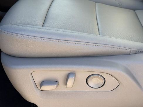 New 2026 GMC Sierra 1500 SLT image 19