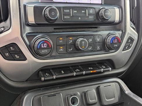 Used 2017 GMC Sierra 1500 SLT w/ SLT Premium Package AWD/4WD image 8