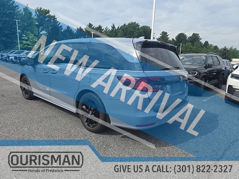 Used 2023 Honda Odyssey Sport image 6