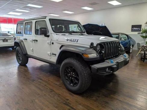 Used 2023 Jeep Wrangler Unlimited image 7
