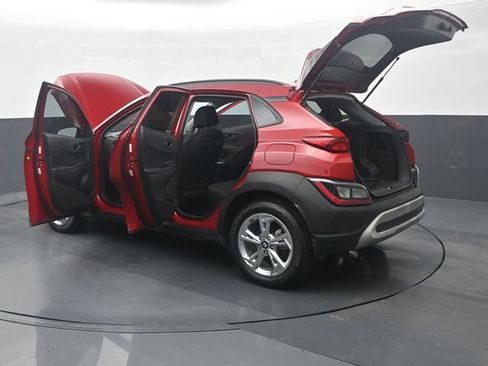 Used 2022 Hyundai Kona SEL FWD image 39