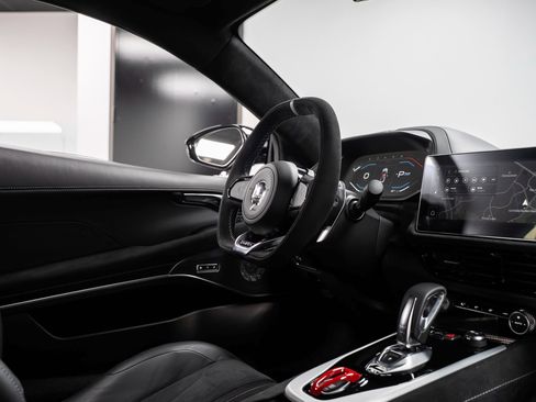 New 2025 Lotus Emira image 23