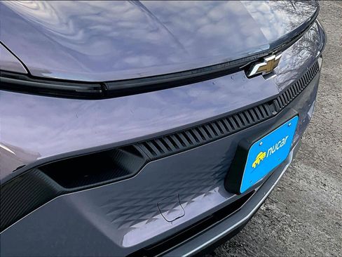 Used 2025 Chevrolet Equinox EV LT image 32