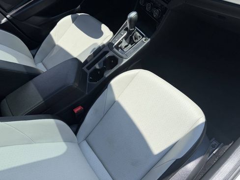 Used 2019 Volkswagen Jetta R-Line FWD image 25