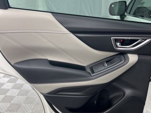 Used 2024 Subaru Forester Limited image 18