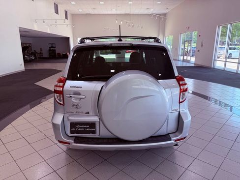 Used 2010 Toyota RAV4 Limited AWD/4WD image 10