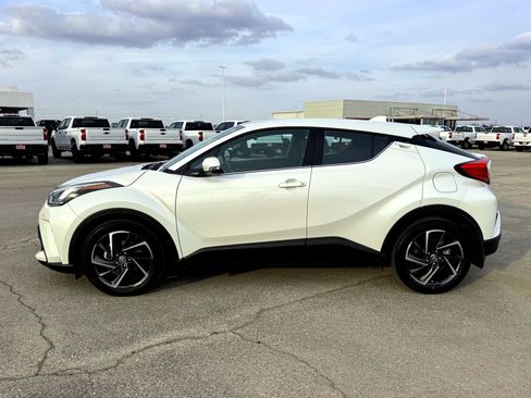 Used 2021 Toyota C-HR Limited image 10