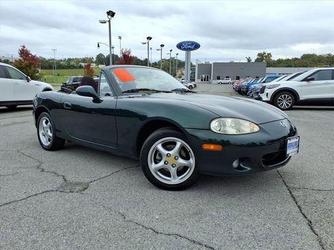 Used 2002 MAZDA MX-5 Miata image 3