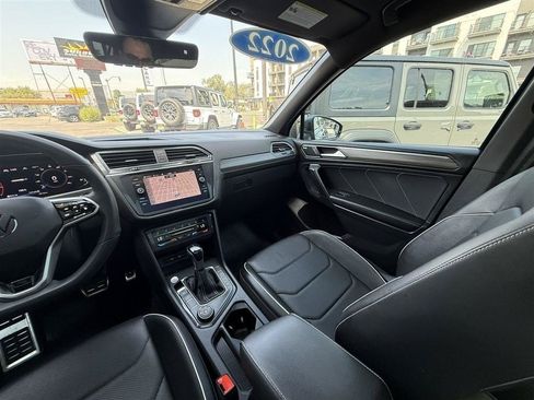 Used 2022 Volkswagen Tiguan SEL R-Line AWD/4WD image 46