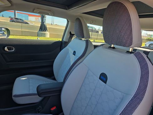 Certified 2025 MINI Cooper S image 13