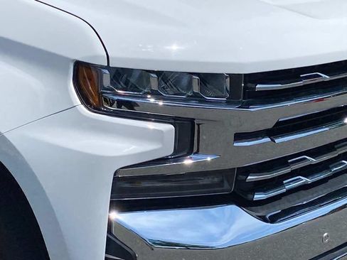 Used 2020 Chevrolet Silverado 1500 LTZ w/ LTZ Premium Package AWD/4WD image 4