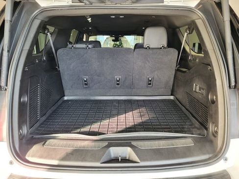 Used 2021 GMC Yukon XL Denali w/ Denali Premium Package image 26