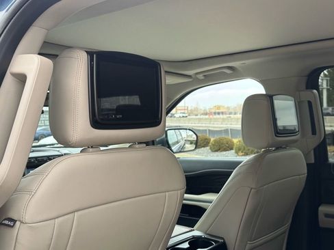 Used 2018 Ford Expedition Platinum image 40