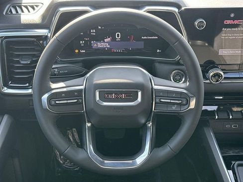 New 2026 GMC Canyon Elevation image 8