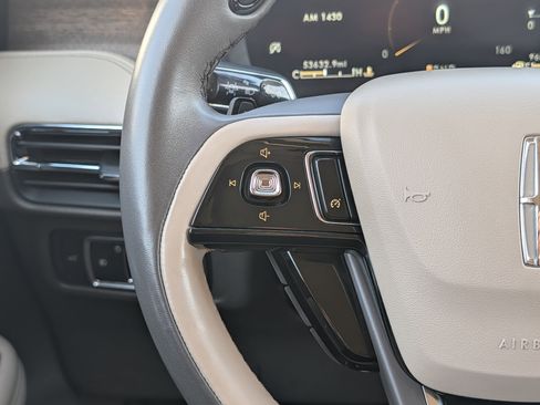 Used 2021 Lincoln Corsair Reserve image 25