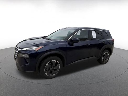 Used 2025 Nissan Rogue SV FWD image 8