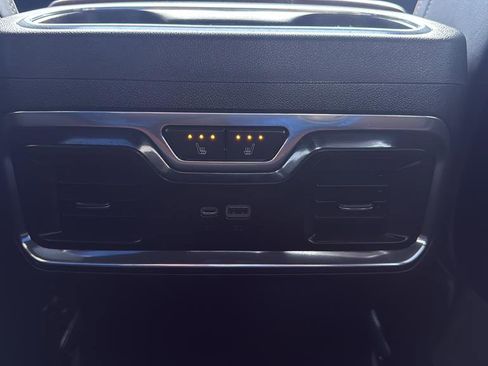 Used 2023 GMC Sierra 1500 Denali Ultimate image 30