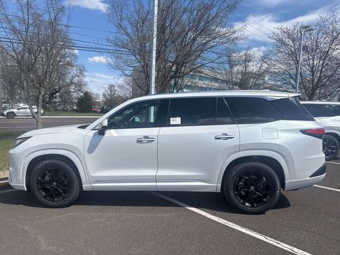 New 2026 Lexus TX 350 AWD image 2