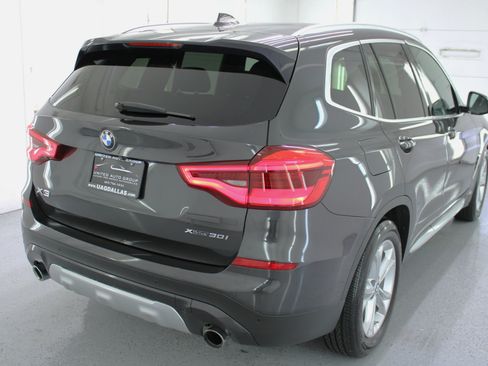 Used 2018 BMW X3 xDrive30i w/ Convenience Package image 9