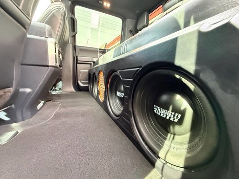 Used 2022 Ford F450 Platinum w/ FX4 Off-Road Package image 50