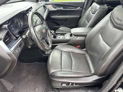 Certified 2024 Cadillac XT5 Premium Luxury AWD/4WD image 19