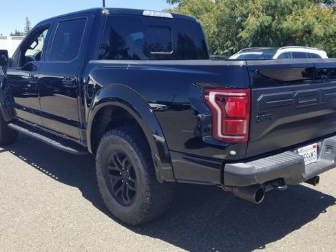 Used 2017 Ford F150 Raptor w/ Equipment Group 802A Luxury AWD/4WD image 3