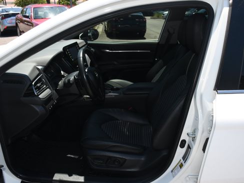 Certified 2023 Toyota Camry SE FWD image 7