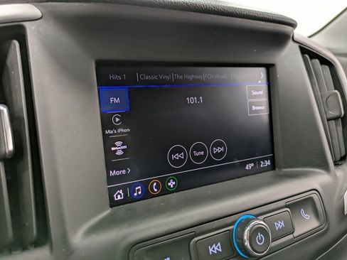 Used 2023 GMC Terrain SLE w/ Driver Convenience Package image 11