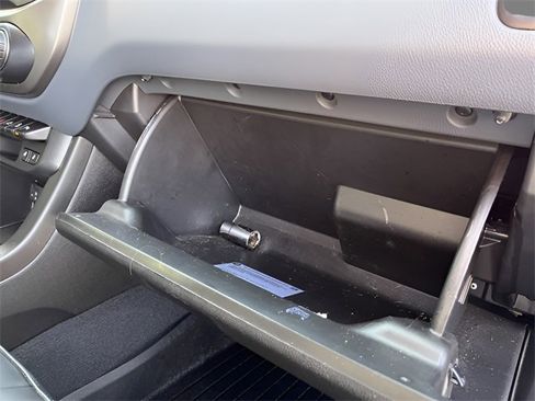 Used 2020 Chevrolet Colorado Z71 image 38