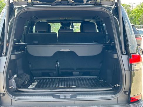 Used 2025 Lexus GX 550 AWD/4WD image 16