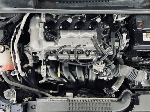 Used 2020 Toyota Corolla LE image 7