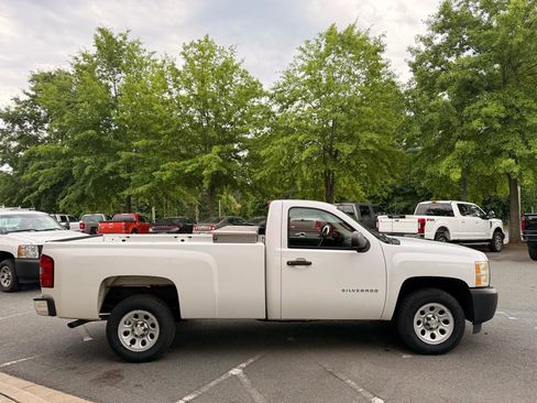 Used 2011 Chevrolet Silverado 1500 W/T RWD image 4