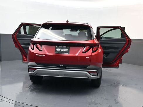 Certified 2025 Hyundai Tucson SEL AWD/4WD image 22